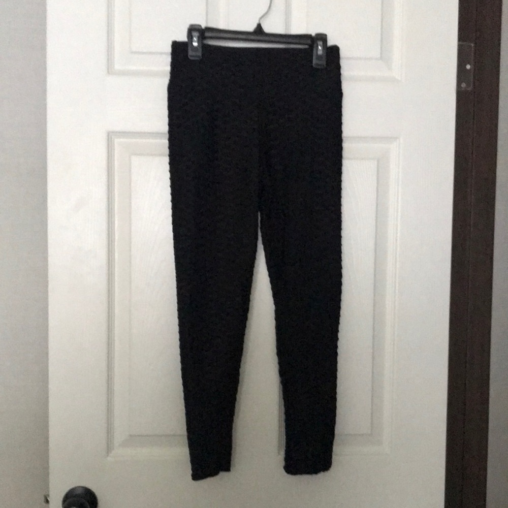 Black honeycomb spandex leggings